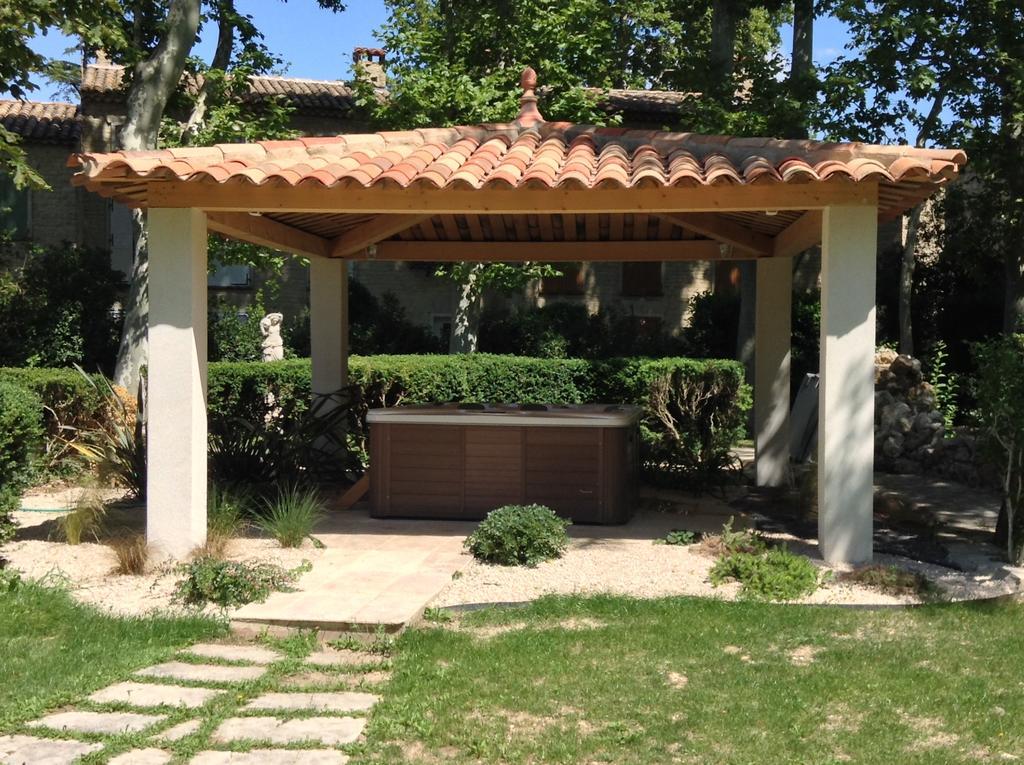 Hostellerie Les Frenes Авиньон Екстериор снимка