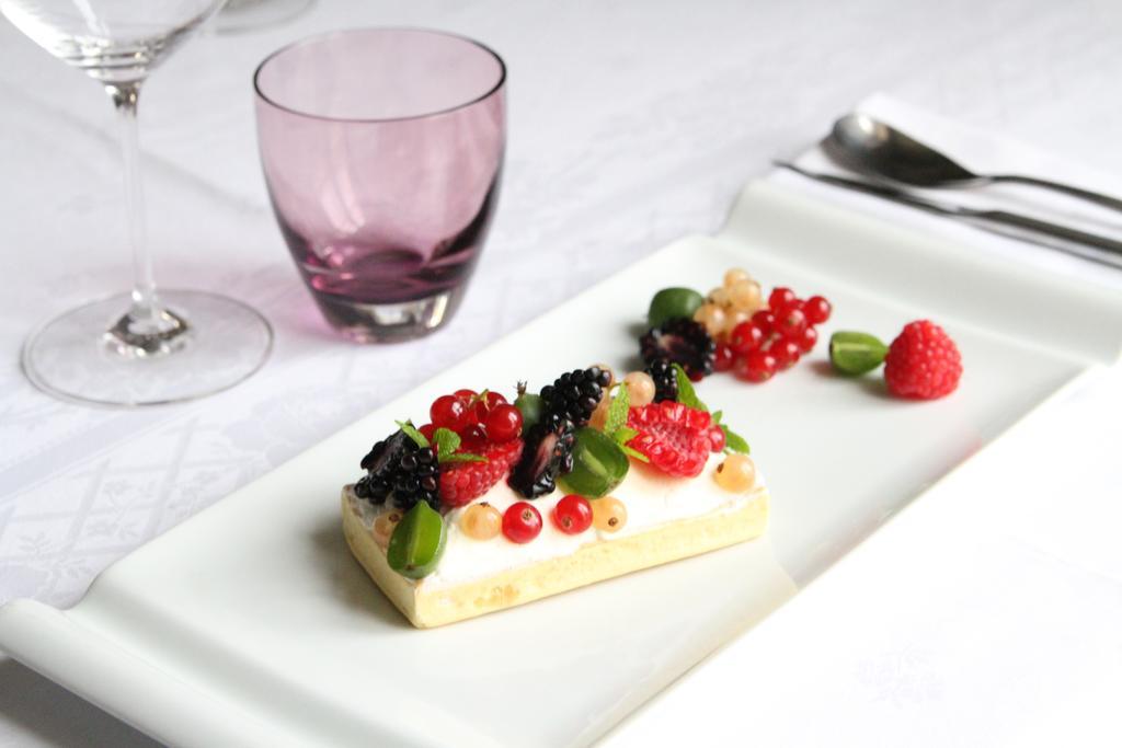 Hostellerie Les Frenes Авиньон Екстериор снимка